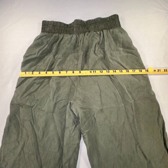 one 5 one - Army Green Gaucho Capri Pants Women's Size Medium Palazzo Cullotes - Picture 6 of 10
